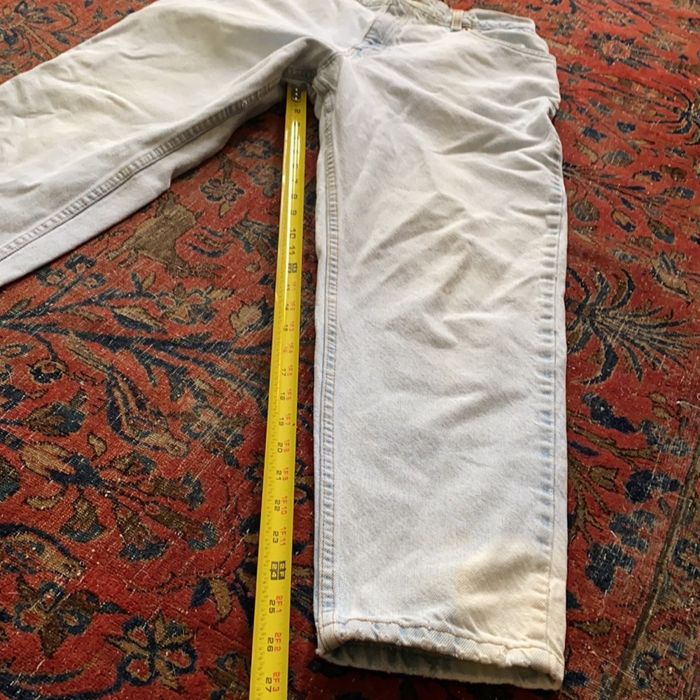 Vintage Levi mom jeans - Picture 14 of 17